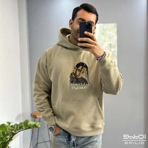 تراویس-خاکی